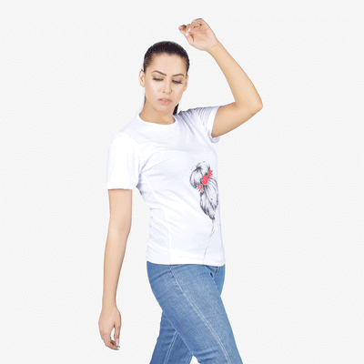 WHITE GRAPHIC HAIR BUN TEE - Ibex Collections